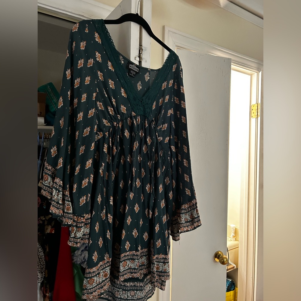 Angie Deep Green Embellished 3/4 Sleeve Tunic Dress